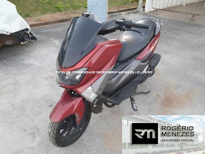 YAMAHA NMAX 19/19