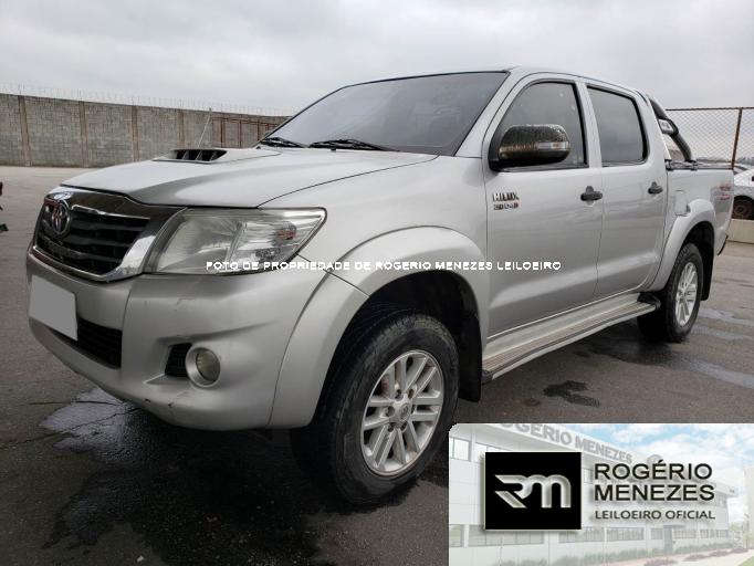 TOYOTA HILUX 12/12