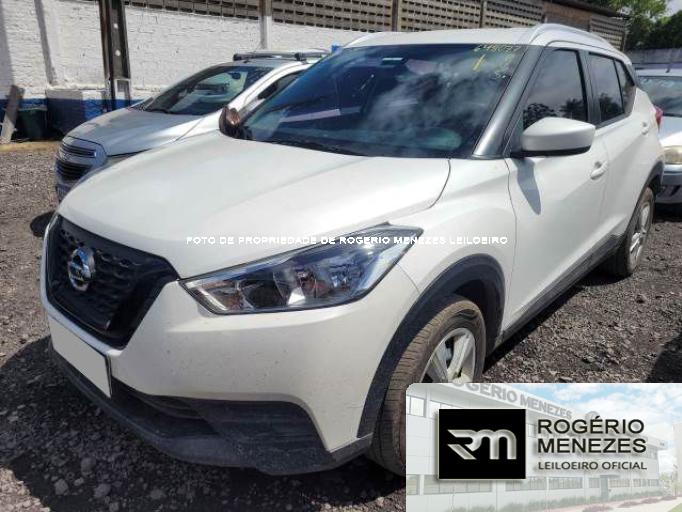 NISSAN KICKS 20/20