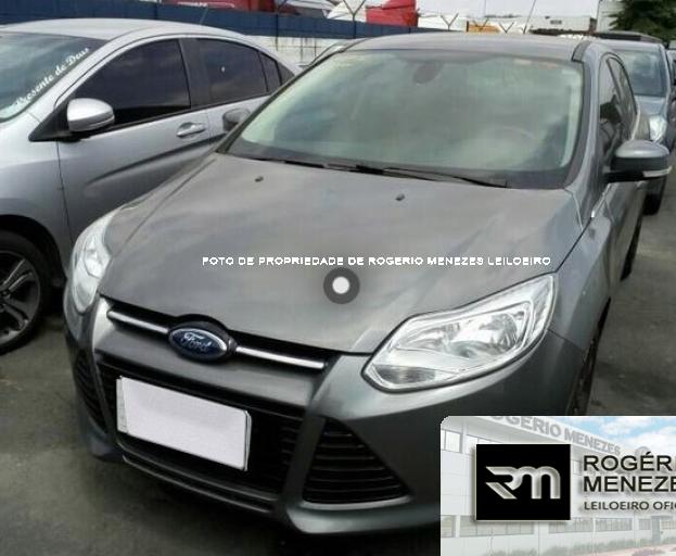 FORD FOCUS SEDAN 13/14